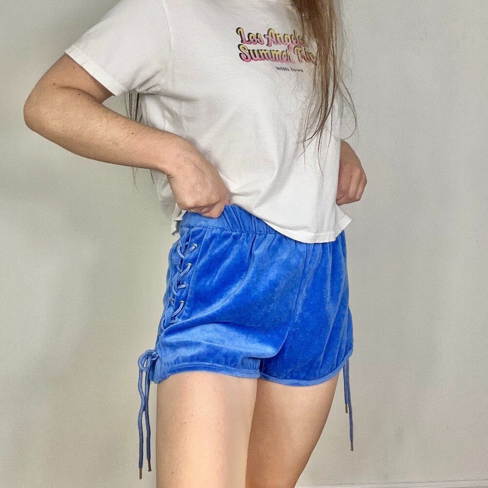 *Honey Punch Blue Velvet Lace Up Shorts BWT